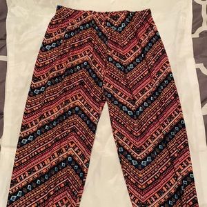 abstract print leggings